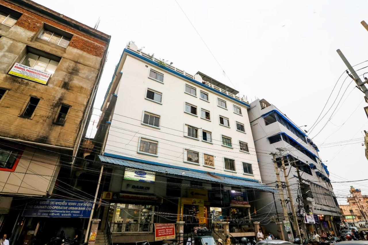 Oyo 36201 Sangam Grand Hotel Гувахати Екстериор снимка