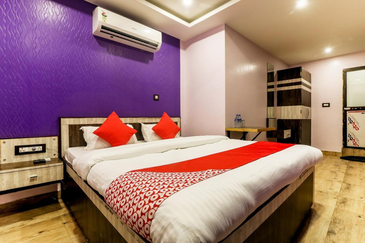 Oyo 36201 Sangam Grand Hotel Гувахати Екстериор снимка