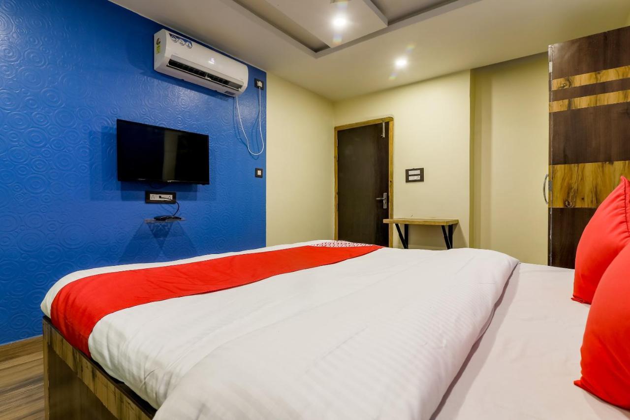 Oyo 36201 Sangam Grand Hotel Гувахати Екстериор снимка